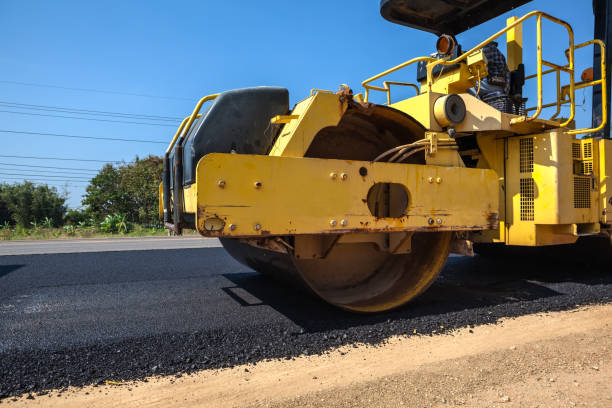 Why Choose Us For All Your Driveway Paving Needs in Fussels Corner, FL?